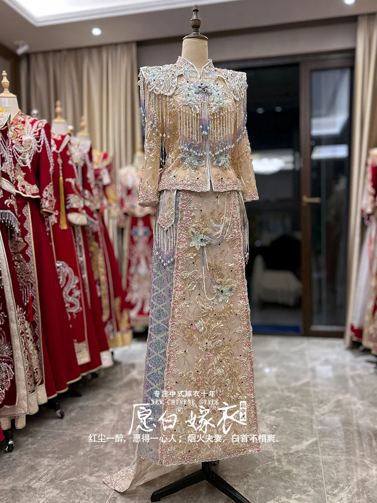 

Весенне-летнее светлое платье Xiuhe с маленьким хвостом, новинка 2025, свадебное кимоно в китайском стиле для женщин