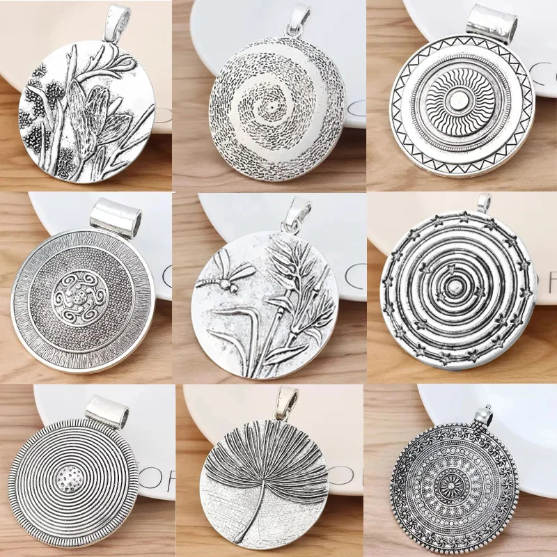 

3 Pieces Tibetan Silver Large Round Medallion Retro Vintage Charms Pendants For DIY Necklace Jewellery Accessories Material