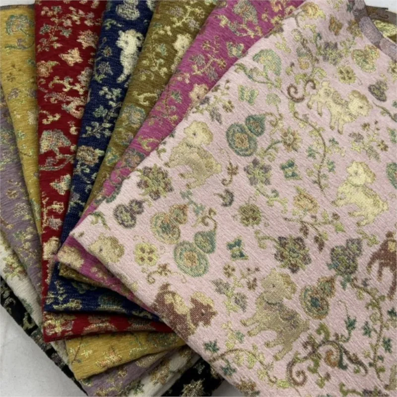 A new style of polyester gold thread jacquard fabric with traditional Chinese