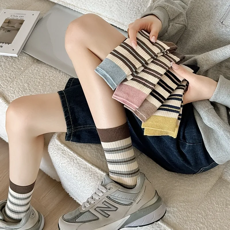 

1 Pair Fashion Autumn Black Loose Socks Ladies Casual Ankle Socks Hosiery 2026 Fall Winter Striped Korean-Style Women's Socks