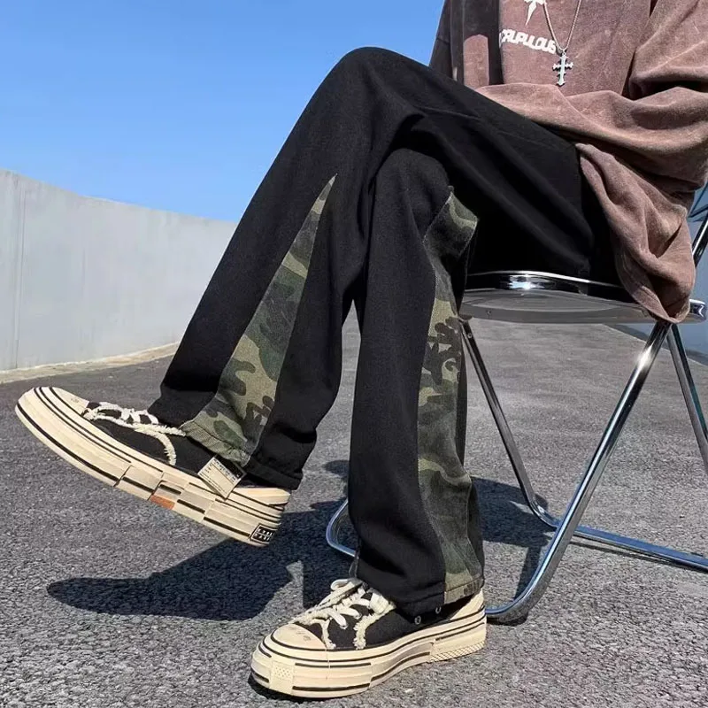 

Мужские свободные повседневные джинсы-карго с камуфляжным принтом, большие размеры (до 136 кг), в стиле пэчворк, уличный стиль, осенне-зимние длинные брюки