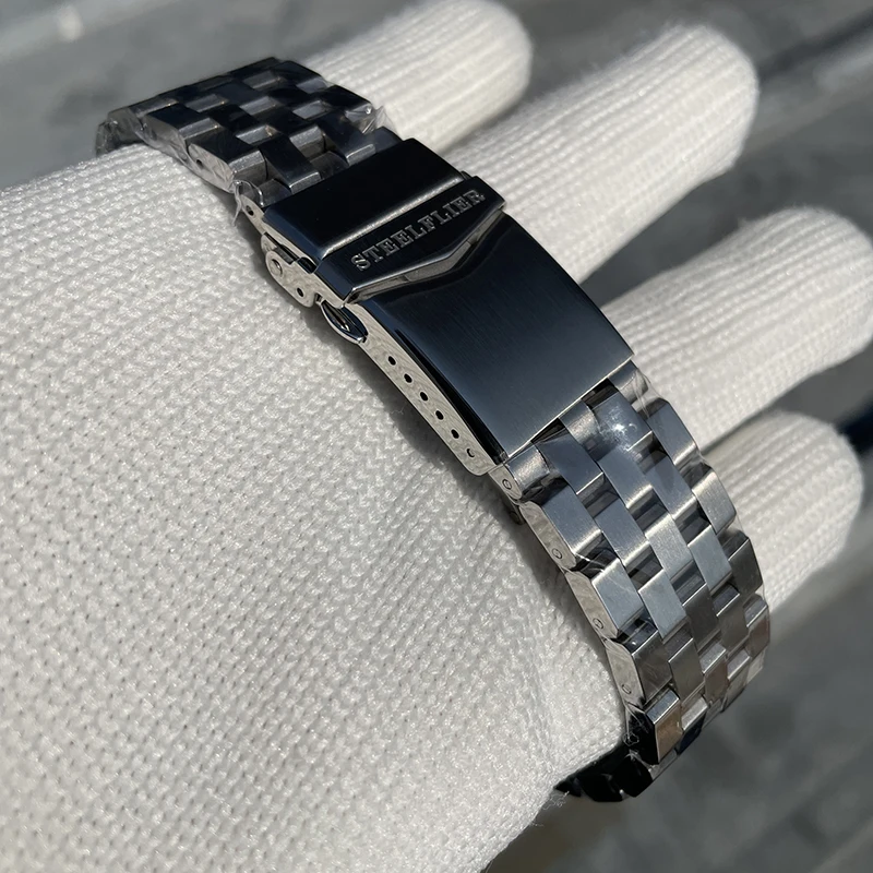 STEELFLIER Men Diver Watch 45mm Automatic Mechanical Wristwatch 200M Waterproof BGW-9 Luminous Sapphire Mirror NH35 Steel Bezel