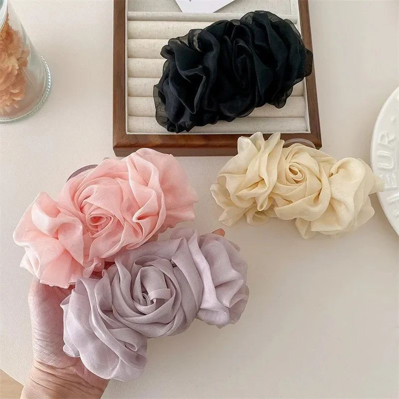 

New Winter Series Hair Claw Chiffon Material Large Size Temperament High-end Feeling Claw Clip Shark Clip Female Hair Accessory