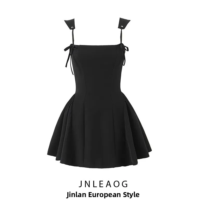 Vestido de Verão E com Design de Moda Fena Sem Alças e Saia Cleta com Laço, Cor Pura e Cintura Ajustada