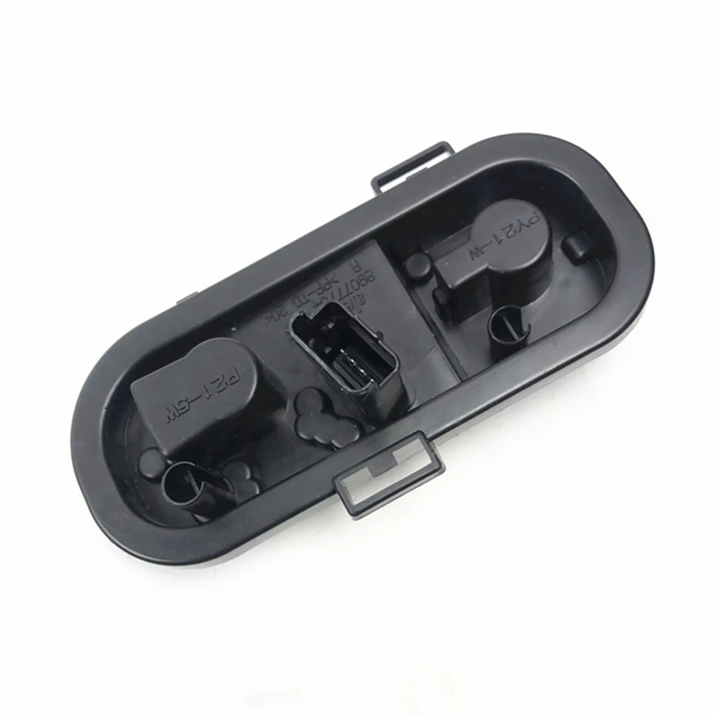 

For Nissan Qashqai 2008-2015 Left Rear Tail Light Bulb Holder Tail Light Brake Light Stop Lamp Bulb Hole Bulb Socket