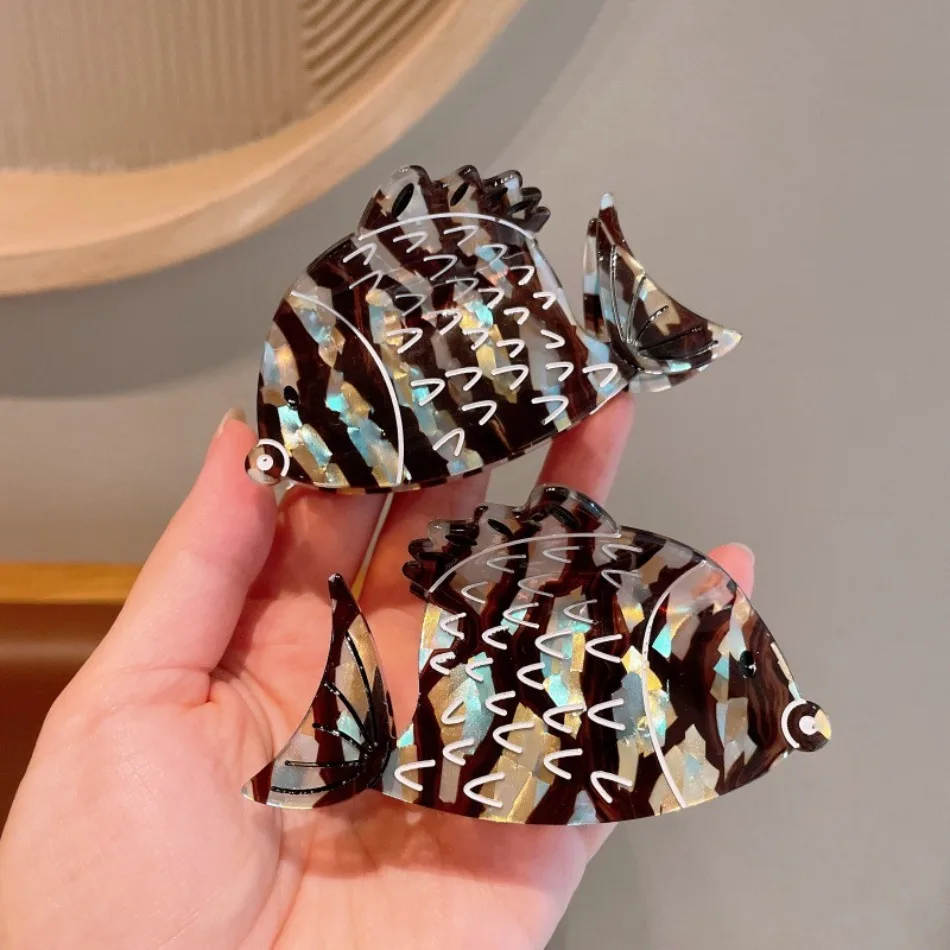Simulated Fish Shape Acetate Hair Clip Whimsical Ocean Themed Shark Flat Side Barrettes Women Fun Statement Hair Accessory ZX07