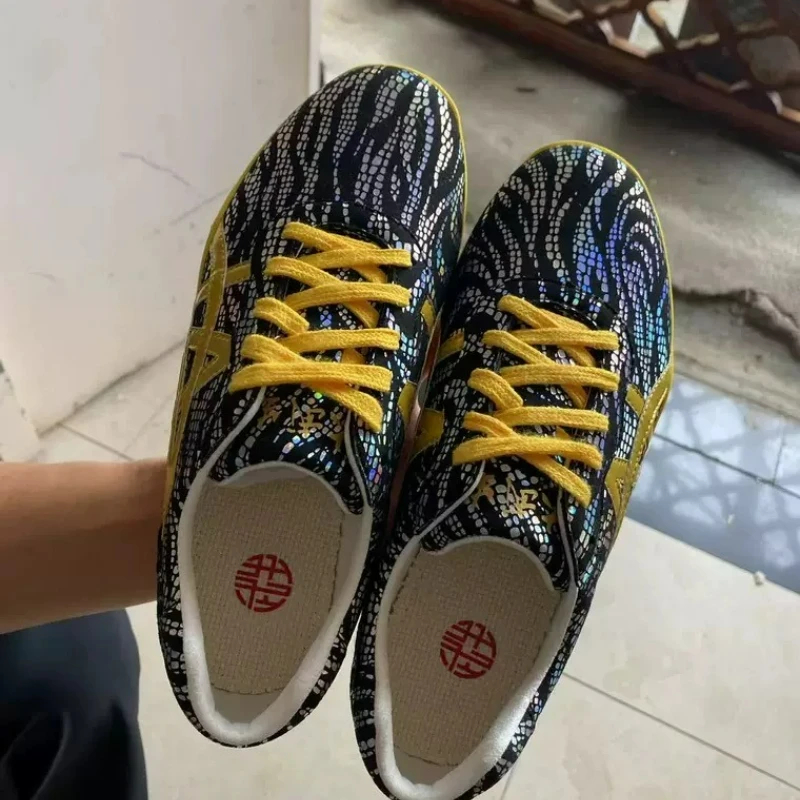 Professional Martial arts shoes Mesh Breathable Wushu Shoe Anti-Slippery Taekwondo Shoes Good Quality Gym Training Shoe Unisex