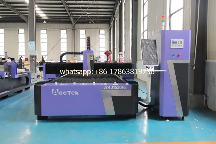 3000W Laser Power CNC Control Fiber Laser Cutting Machine And Table 1500X3000mm For 6MM Steel Metal Sheet