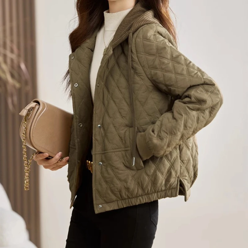 

Padded Jacket Women's 2025 Winter New Popular Hooded Rhombus Cotton-padded Jacket Short Small Light Down Cotton-padded Jacket
