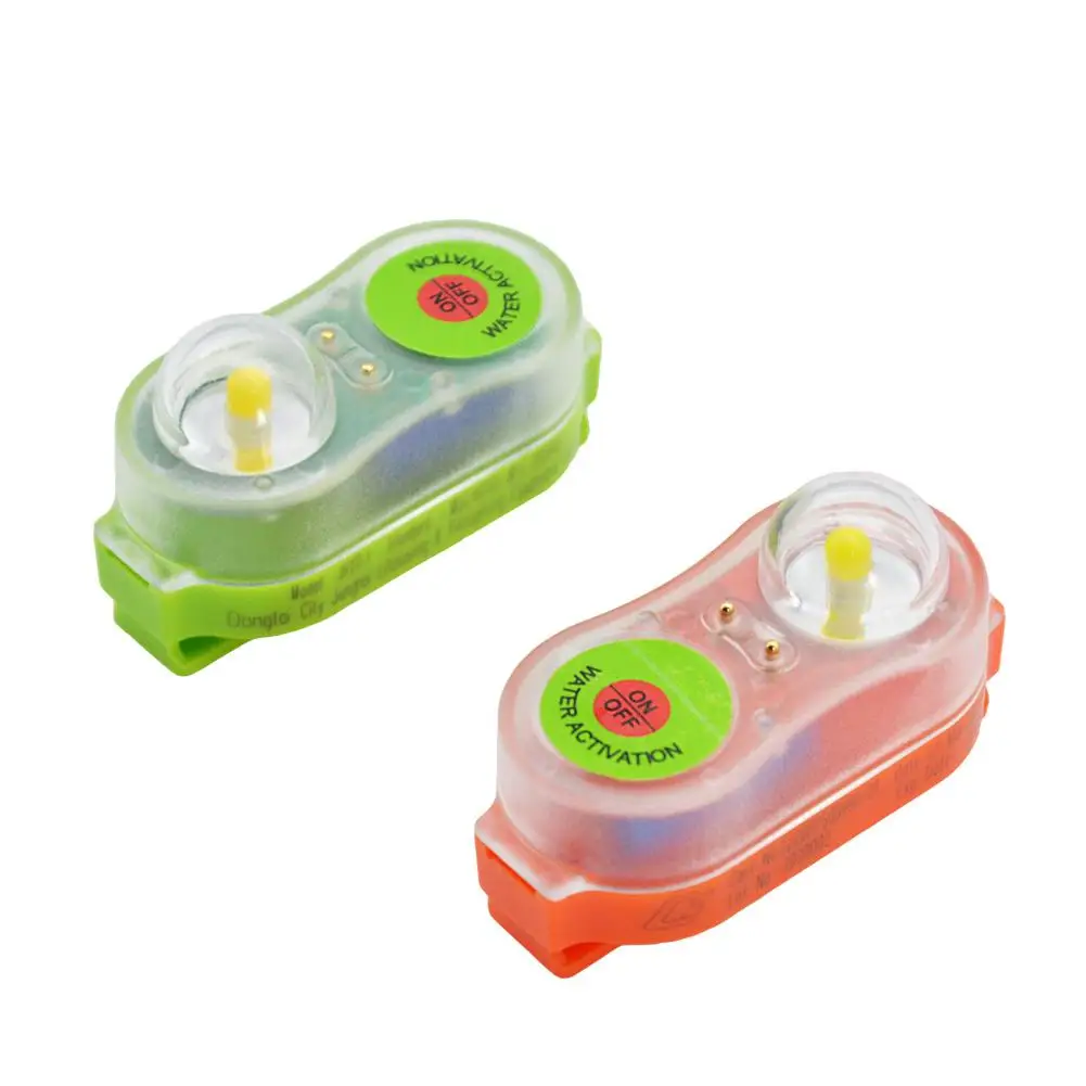 Lampe LED au lithium pour gilet de sauvetage, lampe de poche à éclairage automatique, sports nautiques, sauvetage d'urgence, eau de mer