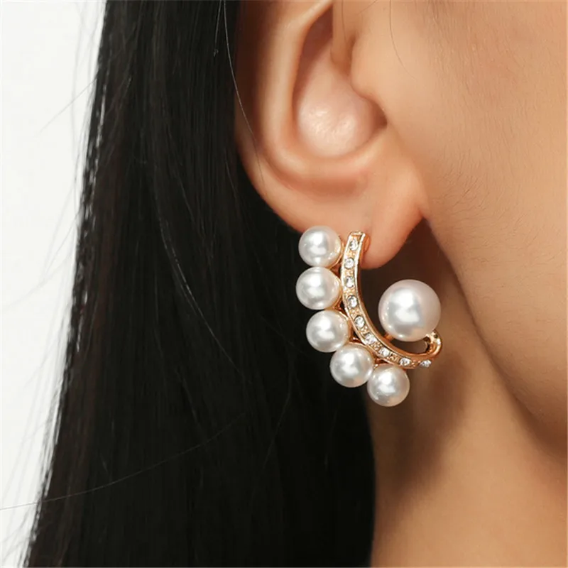 MANGOSKY Fashion Vintage elegant Baroque wreath earrings fashion sweet studs