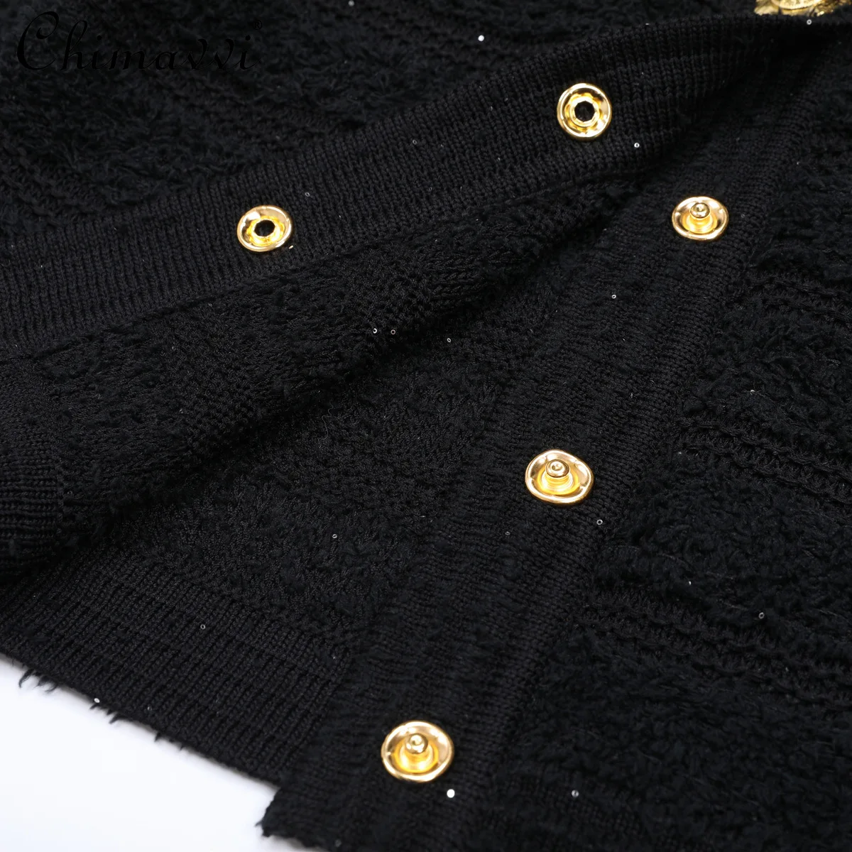 เสื้อโค้ทไหมพรมแขนยาวทรงเข้ารูป คอทรงกลม กระดุมทองขนาดใหญ่ สไตล์หรูหรา สำหรับฤดูหนาว เหมาะสำหรับสาวออฟฟิศ แบบกระดุมแถวเดียว