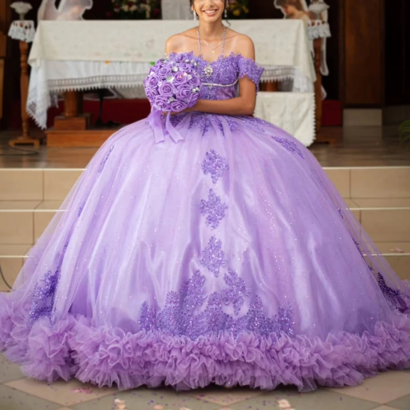 

Lavender Shiny Ball Gown Quinceanera Dresses Applique Lace Beading Crystal Bow Tiered Tull Corset Off The Shoulder Sweet 16 Dres