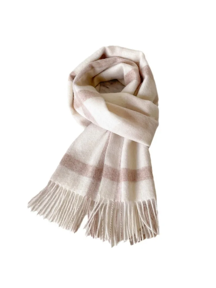 

Wool scarf for women in winter, Korean-style, highly versatile, classic check pattern, high-end, new style neck warmer