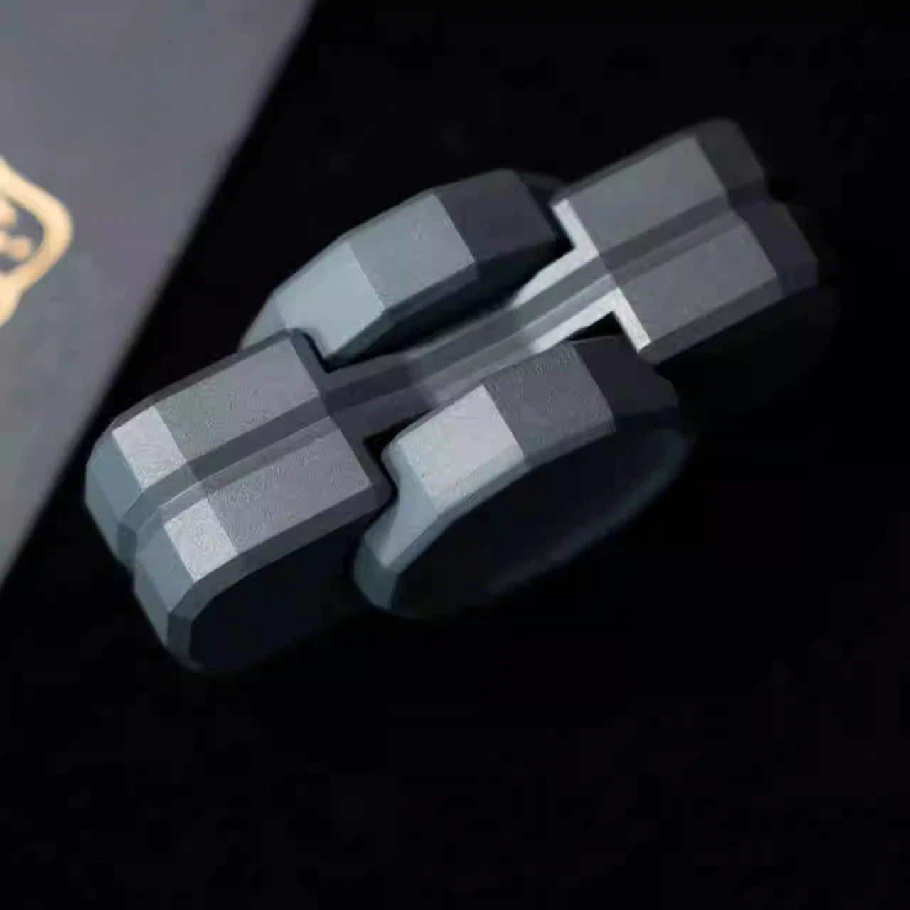 LBW EDC N7 لعبة تخفيف التوتر المعدنية الميكانيكية ذات ملمس يدوي مكونة من صفحتين #5