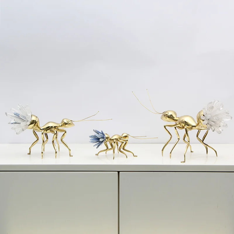 Fun Brass Ant Crystal Art Decoration, Living Room Tabletop Ornaments, Crystal Flower Tail Ant Sculpture, Home Decoration Gifts