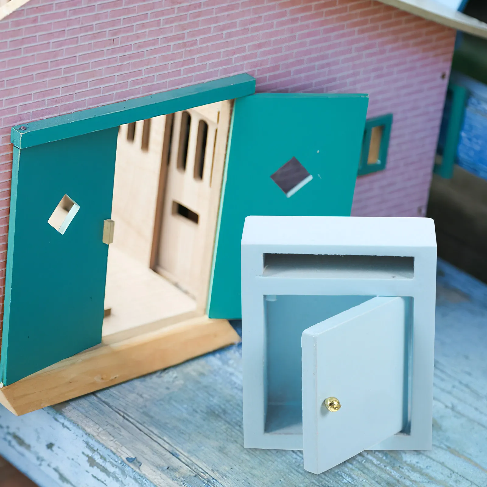 

Realistic Wooden Mini Mailbox for Mini House Decoration Small Lightweight Craft Adds Charm to Dollhouse Scenes Enhances