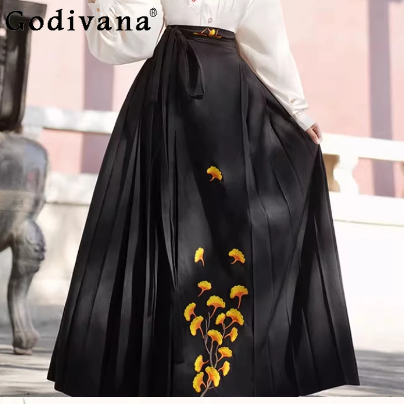 

Temperament Retro Chinese Exquisite Embroidered Big Swing Skirt Fashion High Waist A-line Versatile Age-reducing Lace-up Skirts