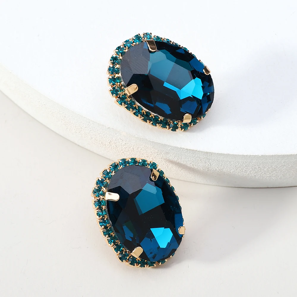 Fahion Oval Shiny Glass Glamorous Decor Big Stud Earrings For Women Luxury Brand Holiday Fairy Charm Jewelry Ear Accessories
