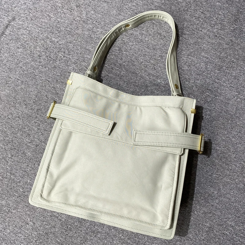 Borsa a tracolla Casual per donna borsa a mano di design di lusso 2024 nuova In Nylon fibbia per cintura di grande capacità spalla media Unisex