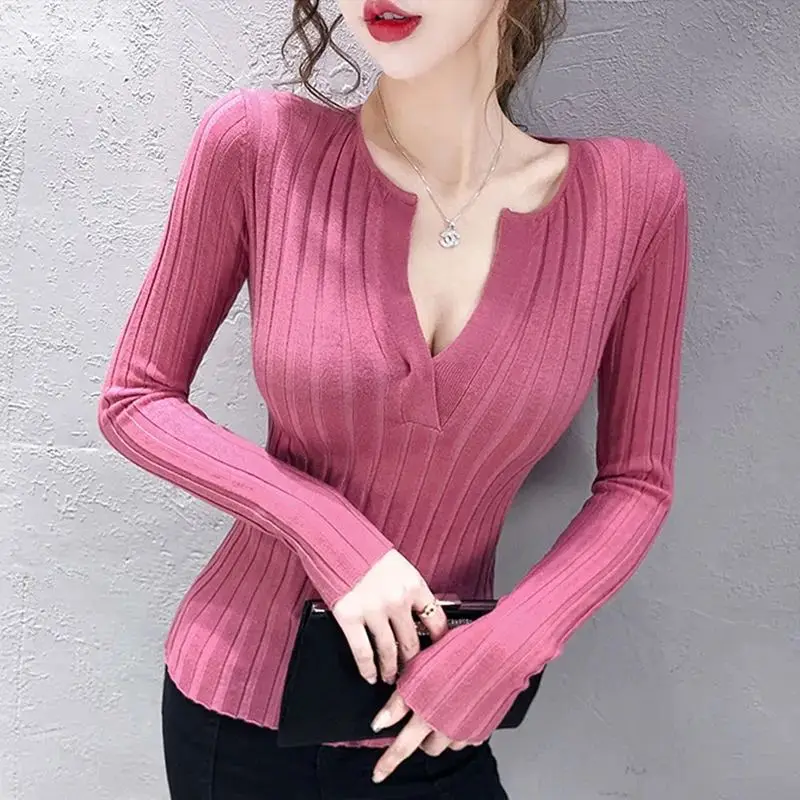 2023 New Spring and Autumn Fashion Deep V-neck Slim Fit Bottom Shirt Versatile Sexy Open Collar Heart Machine Solid Color Knit