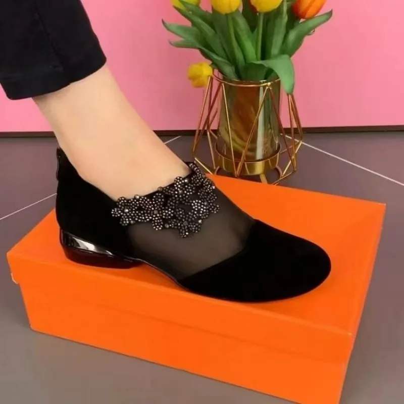 

Женские туфли на среднем каблуке 3-5 см, с массивным резиновым каблуком, глубоким вырезом, круглым носком, из ПУ, на молнии, низкие, повседневные, удобные, для ежедневной носки