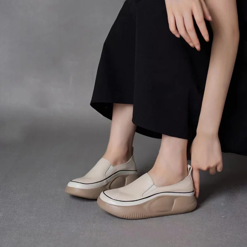 2023 Spring Autumn New Colored Round Head Fashion Leather Shoes for Women Wearing Comfortable Thick Sole Shoes on The Outside