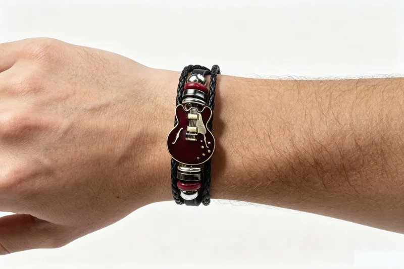 Vintage Musik-Gitarren-Lederarmband für Männer Europäischer Punk-Stil Armband mit Titan-Stahlschnalle Modischer Herren-Handschmuck Geschenk – Detail 9