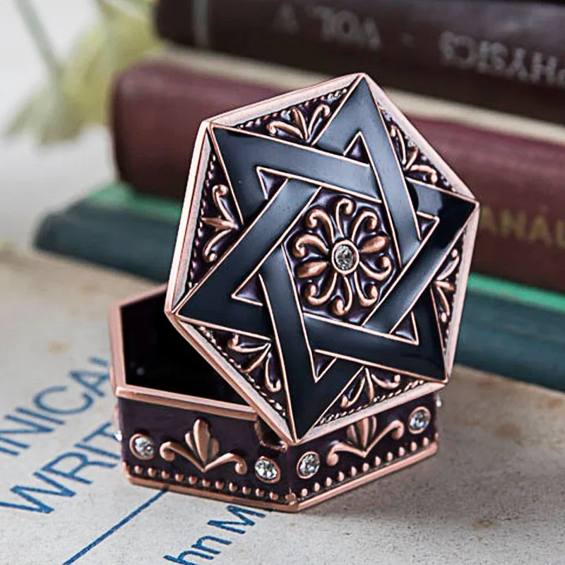 

Creative Pentagram Metal Jewelry Boxes Jewelry Organizer Tin Storage Box Ring Box Girl's Gift Box JB011
