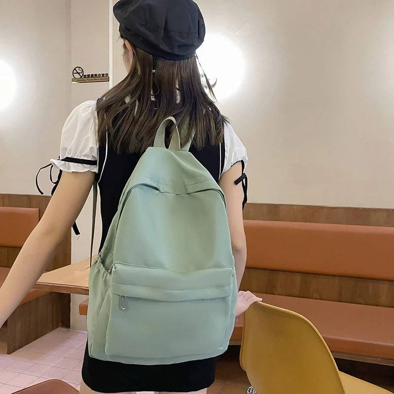 Zaino casual semplice in tinta unita Borsa leggera e per studenti delle scuole superiori Zaino multifunzionale adatto per viaggi, scuola
