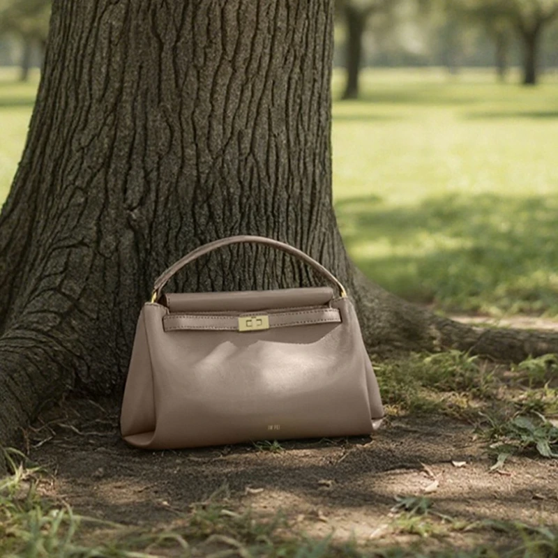 JW PEI Handtasche mit Schnalle 2026 Neue Damen-Umhängetasche Kleine Quadratische Tasche Nischen-High-End-Schultertasche
