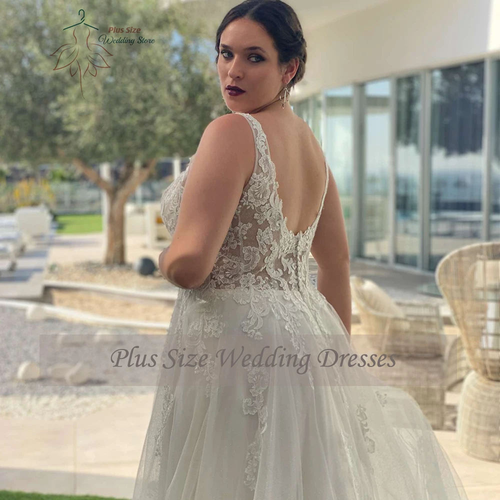 Pastrol Wedding Dresses V-Neck Sleeveless Bride Gown Tulle With Lace Applique A-Line Sweep Train Vestido De Noiva Plus Size