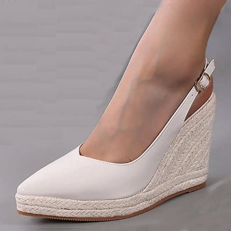 New wedge heel thick sole high heel pointed women's shoes after the empty bun head drag fashion patent leather