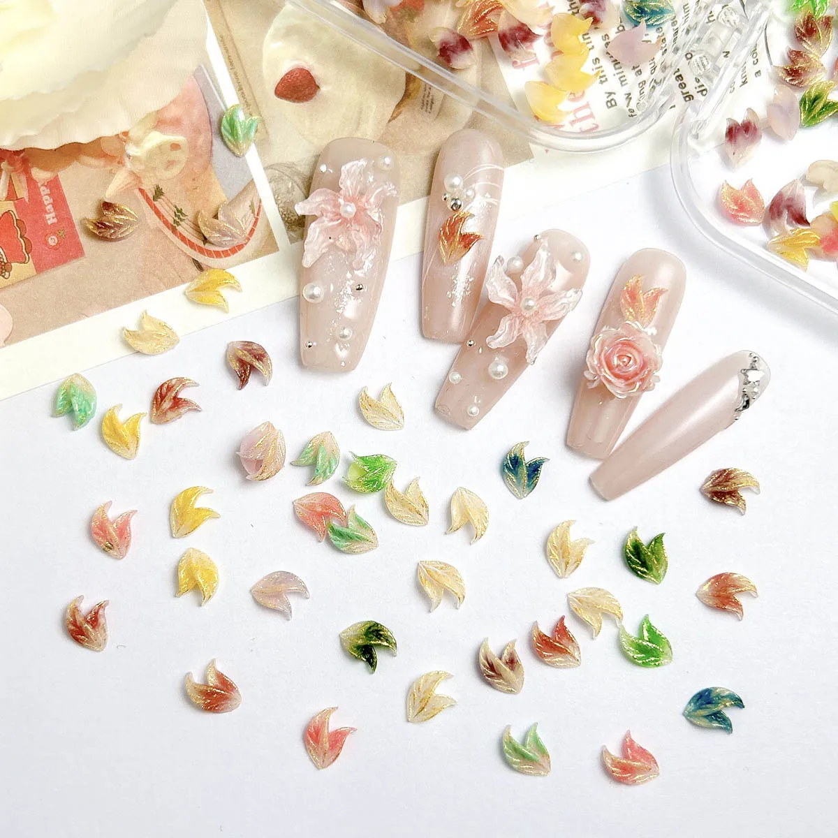 100 Stuks Gradiënt Kleurrijke Lichtgevende Dubbele Blad Nagel Charmes 3D Hars Blad Nail Art Decoratie Accessoires Benodigdheden Voor DIY Ambachten