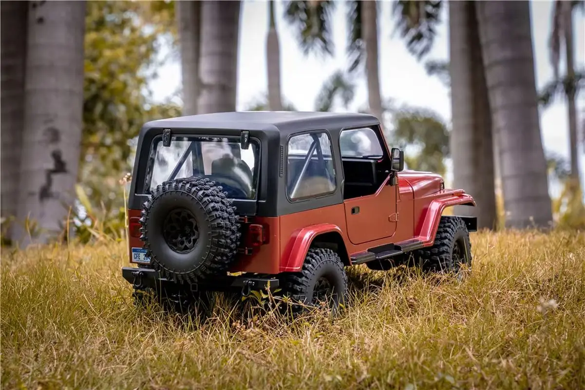 Fms New1:10 Large Scale Explorer Rc Rock Crawler Red 4wd Rtr 11033 Simulation Electric Climbing Off Road Vehicle Children'S Gift