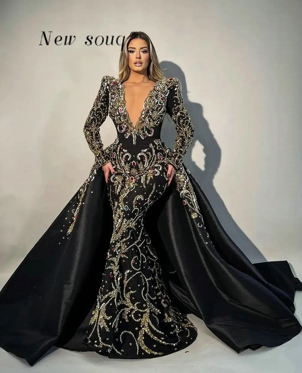 

Luxury Black Heavy Crystals Sexy Deep V Neck Mermaid Evening Dresses with Detachable Train Customized Dubai Pageant Events Gowns