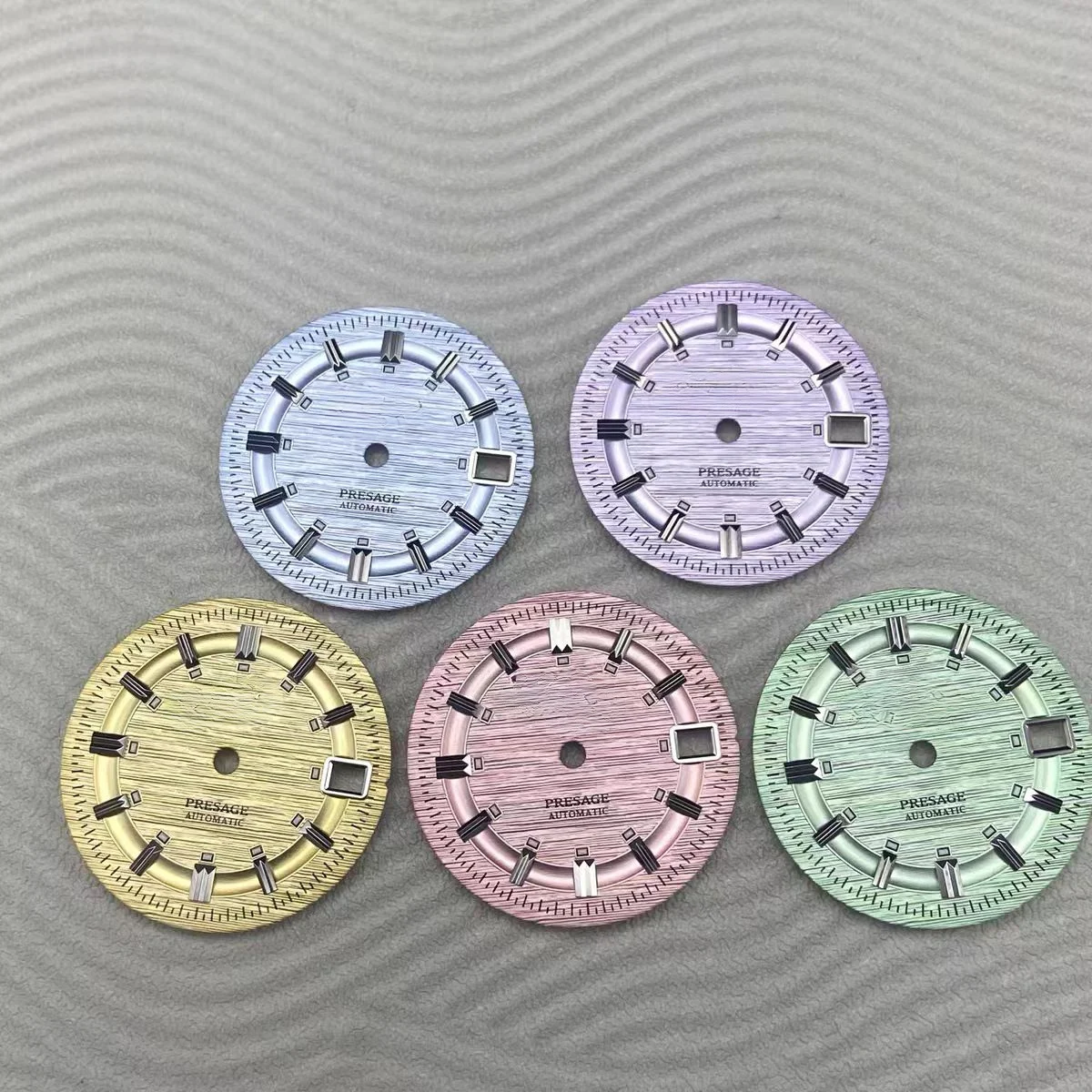28.5mm S logo watch modified with a literal groove green and low night light macaron color scheme suitable for NH35 men's watch