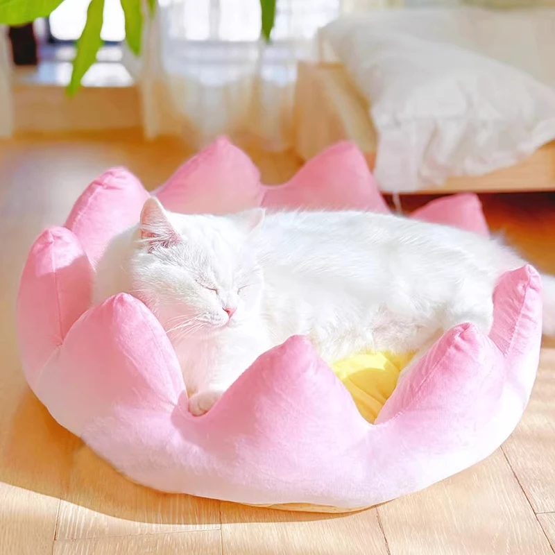 

Winter Bed House Small s Lotus ape Sp Pet Nest New Luy Lotus elter Warmth Indoor Use for Kittens And Dogs
