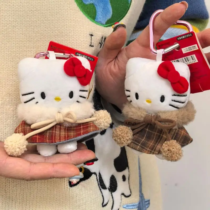 Cartone animato Hello Kitty Portachiavi in peluche Kawaii Anime Sanrio Mantello scozzese Kt Ciondolo in peluche Peluche Borsa Decorazione con cerniera Regali