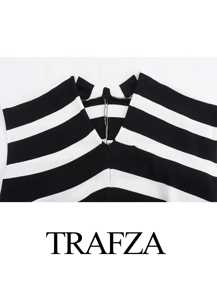 TRAFZA-Conjunto de 2 piezas de manga corta a rayas para mujer, Top informal holgado con cuello en V, pantalones cortos de cintura alta con cordón, moda de verano