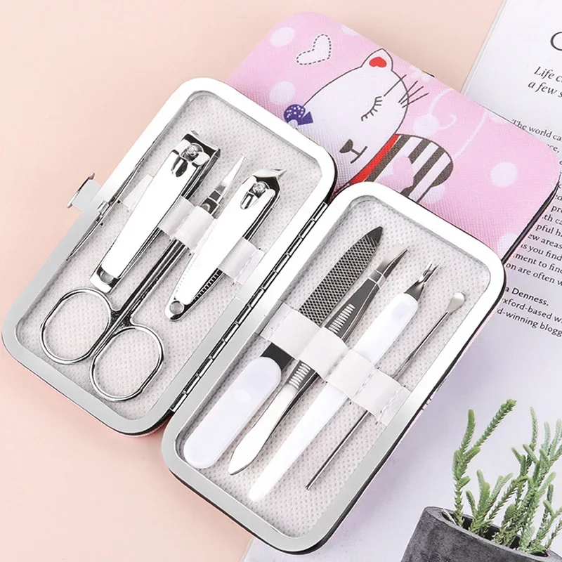 7Pcs/set Stainless Steel Nail Clippers Set with Cartoon Printed Box Nails Scissors Beauty Manicure Pedicure Tools