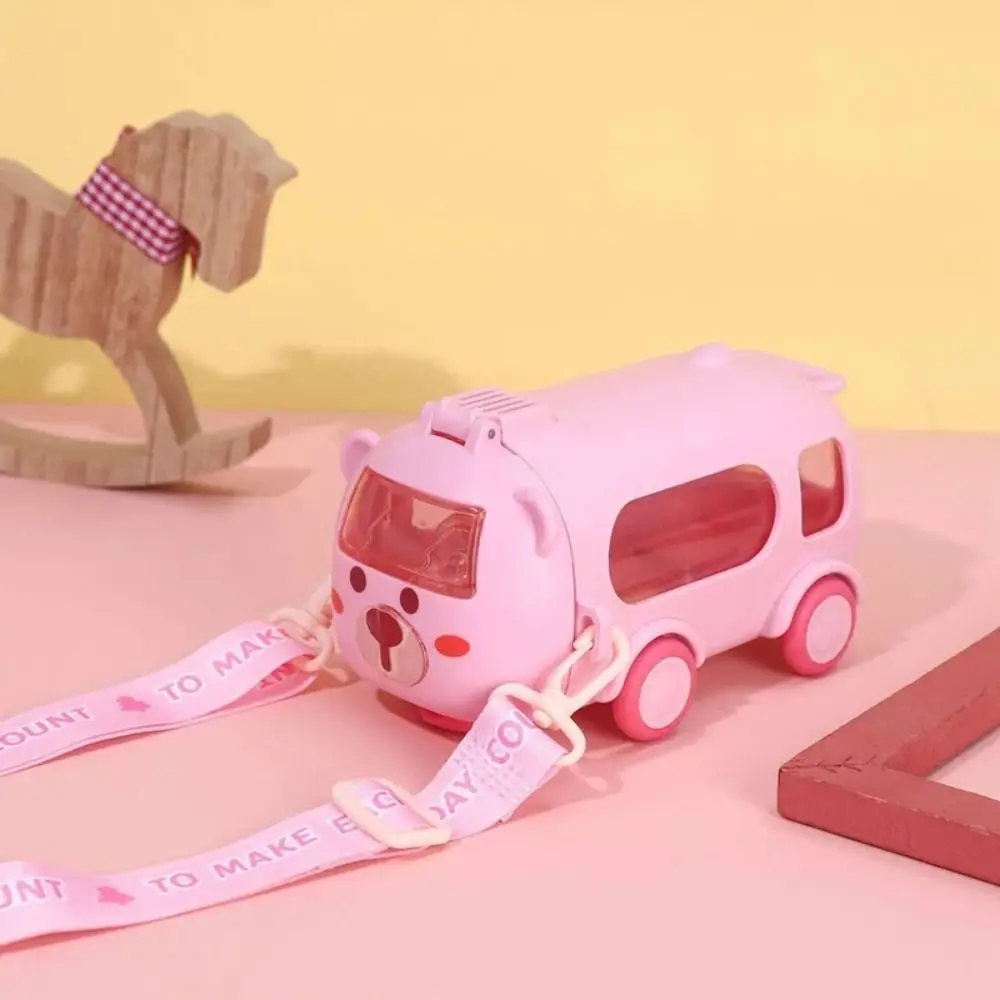 

Соломенная чашка с мультяшным автобусом, герметичная детская кувшин для воды большой емкости, портативный с плечевым ремнем, пластиковая бутылка для воды для автобуса