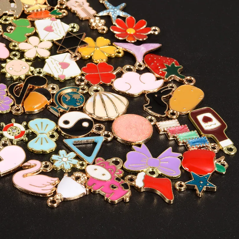 30/60/100 Stück zufällige Mischung verschiedene Tier Mond Früchte Herz Tropf Öl Anhänger Schmuck machen liefert Metalllegierung handgemachte Ohrring – Detail 3