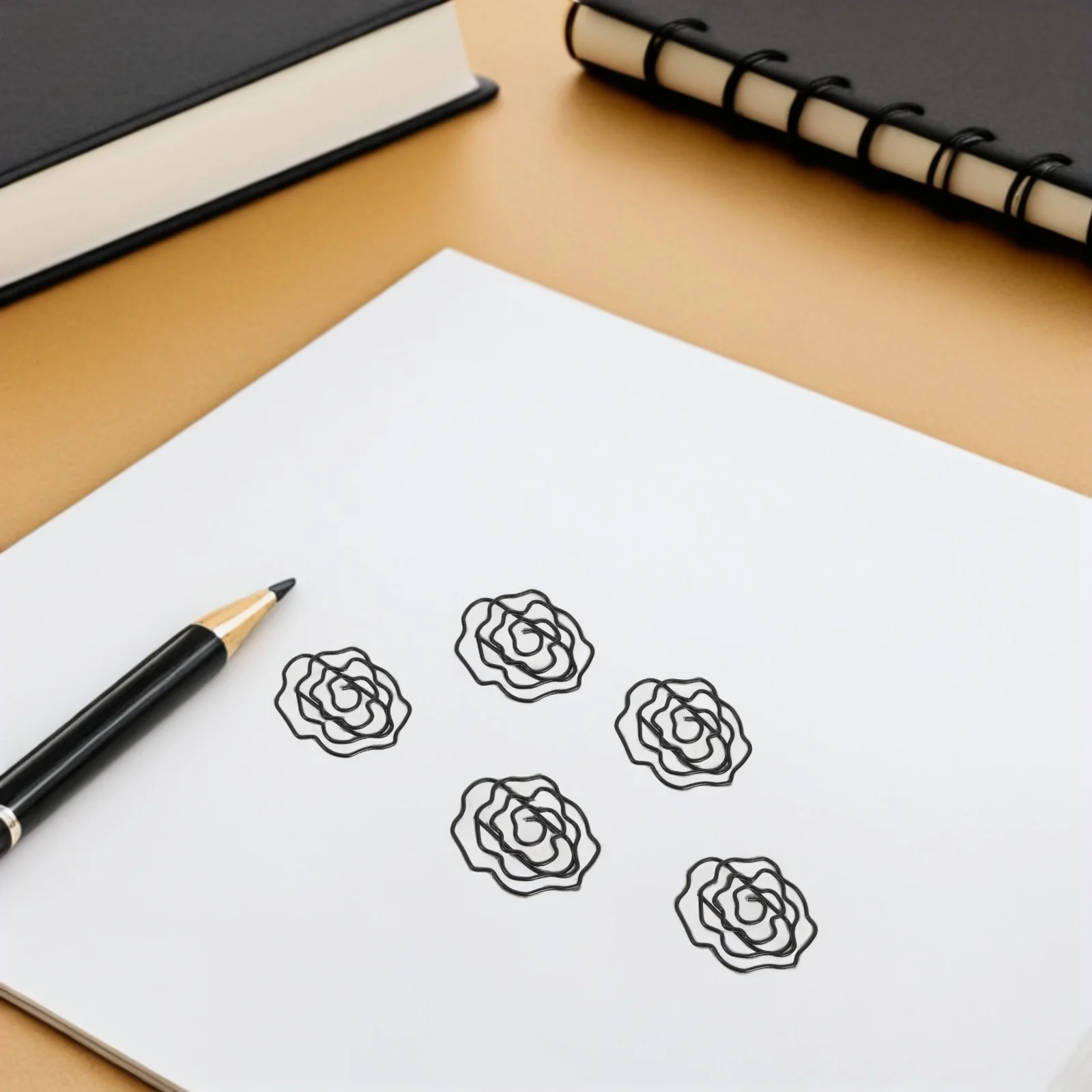 50 قطعة من مشابك الورق الإبداعية بتصميم وردي على شكل زهرة علامات صفحة معدنية لمكتب المدرسة والمنزل ومنظم المستندات وعلامات التبويب المخططة