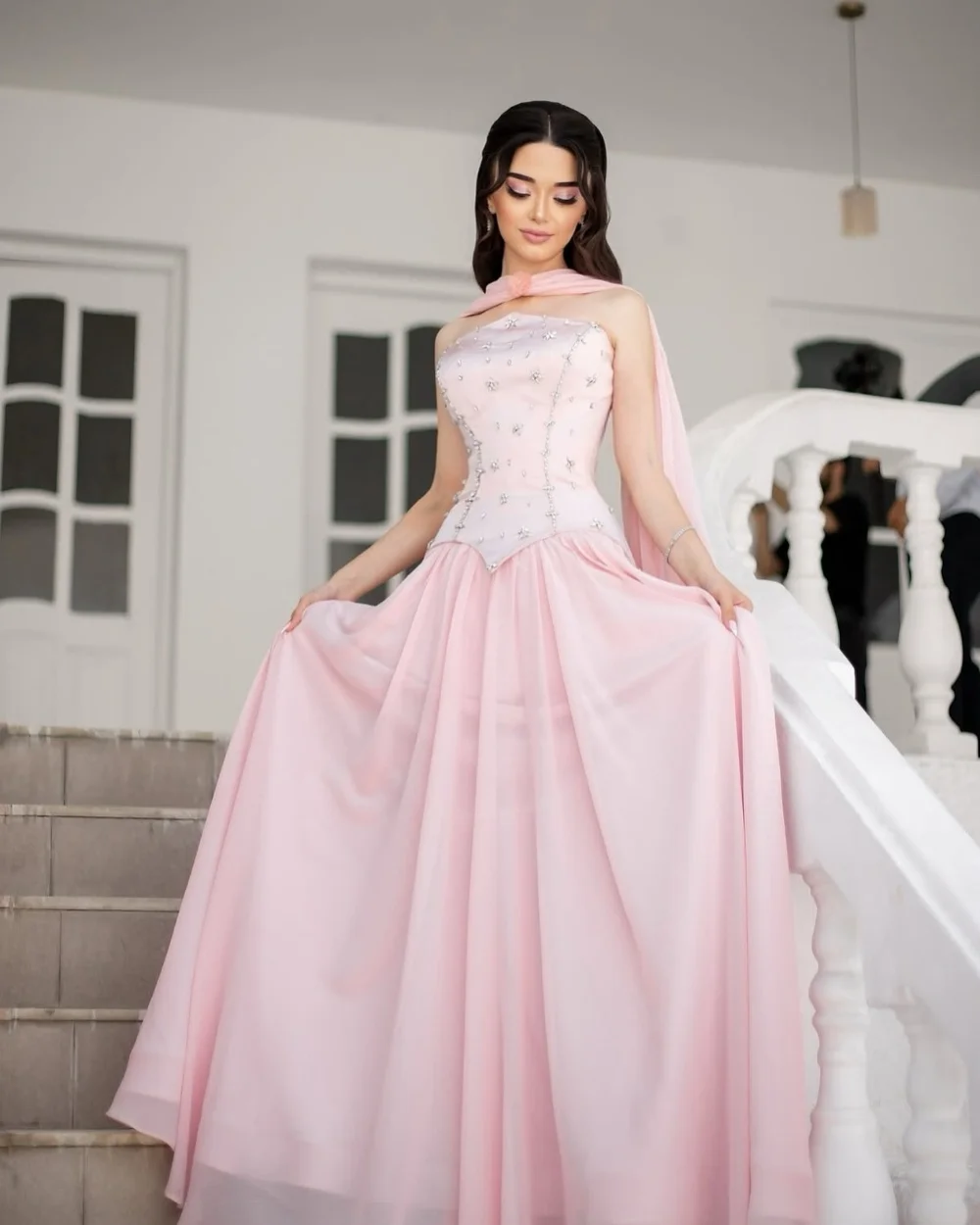 Abiti lunghi senza spalline a trapezio con pieghe di strass sexy in chiffon abbinato su misura Abiti per occasioni su misura Taglie disponibili Classico