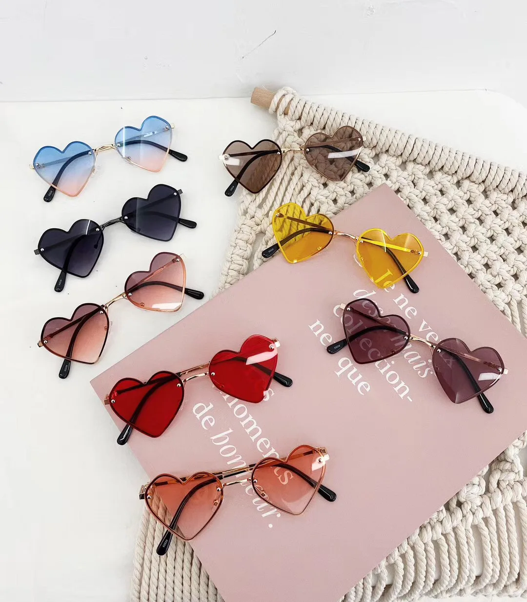 

Vintage Children's Heart-shaped Sunglasses Boys Girls Luxury Design Fashion Sunglasses Kids Personalized Baby Sun glasses 2023