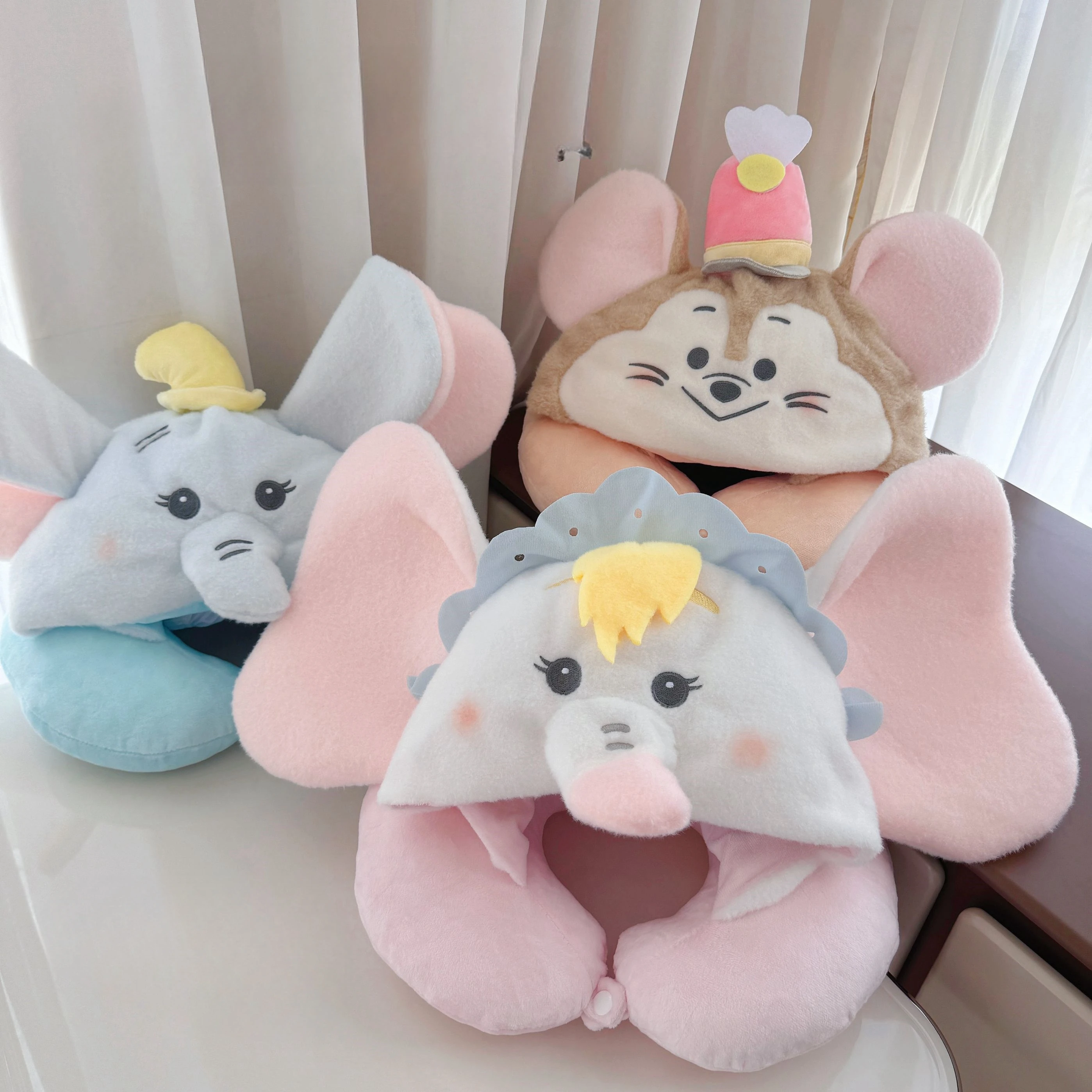 Cartoon Timothy and Dumbo Travel Hooded U-shaped Pillow Comfortable Kawaii Anime Blackout Neck Pillow With Hat Girl Nap Pillow