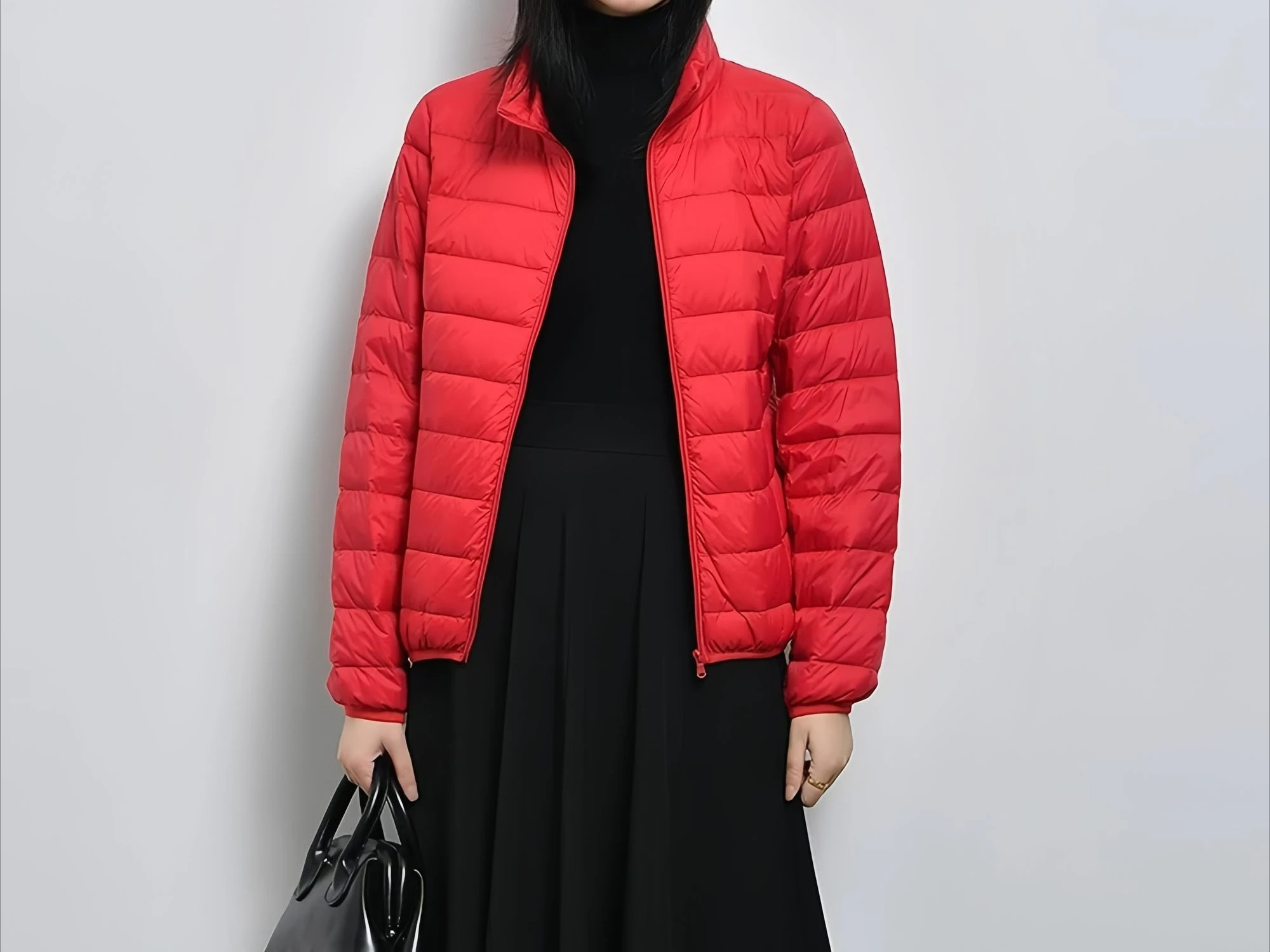 スタンドカラー軽量ダウンジャケット レディース 多用途ファッション ショート丈 ダックダウン 軽量 2025秋冬新作コート