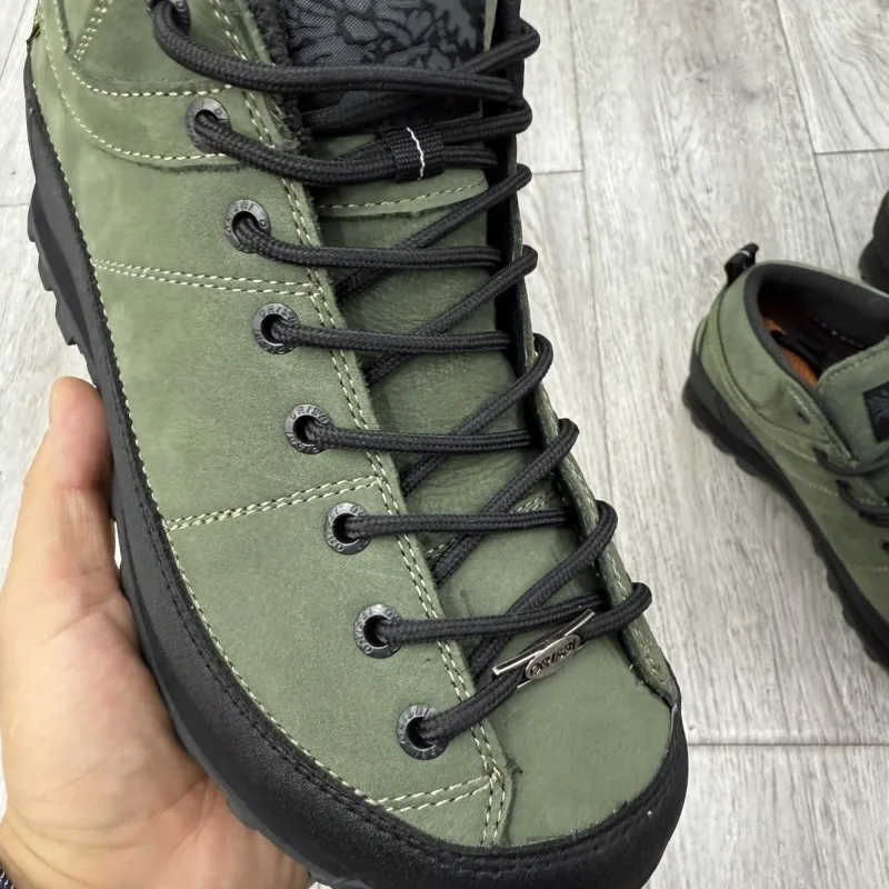 Outdoor Non-slip Wear-resistant Walking Shoes Men\'s Leather Mid-top Sports Shoes Lightweight Comfortable Mountaineering Shoes