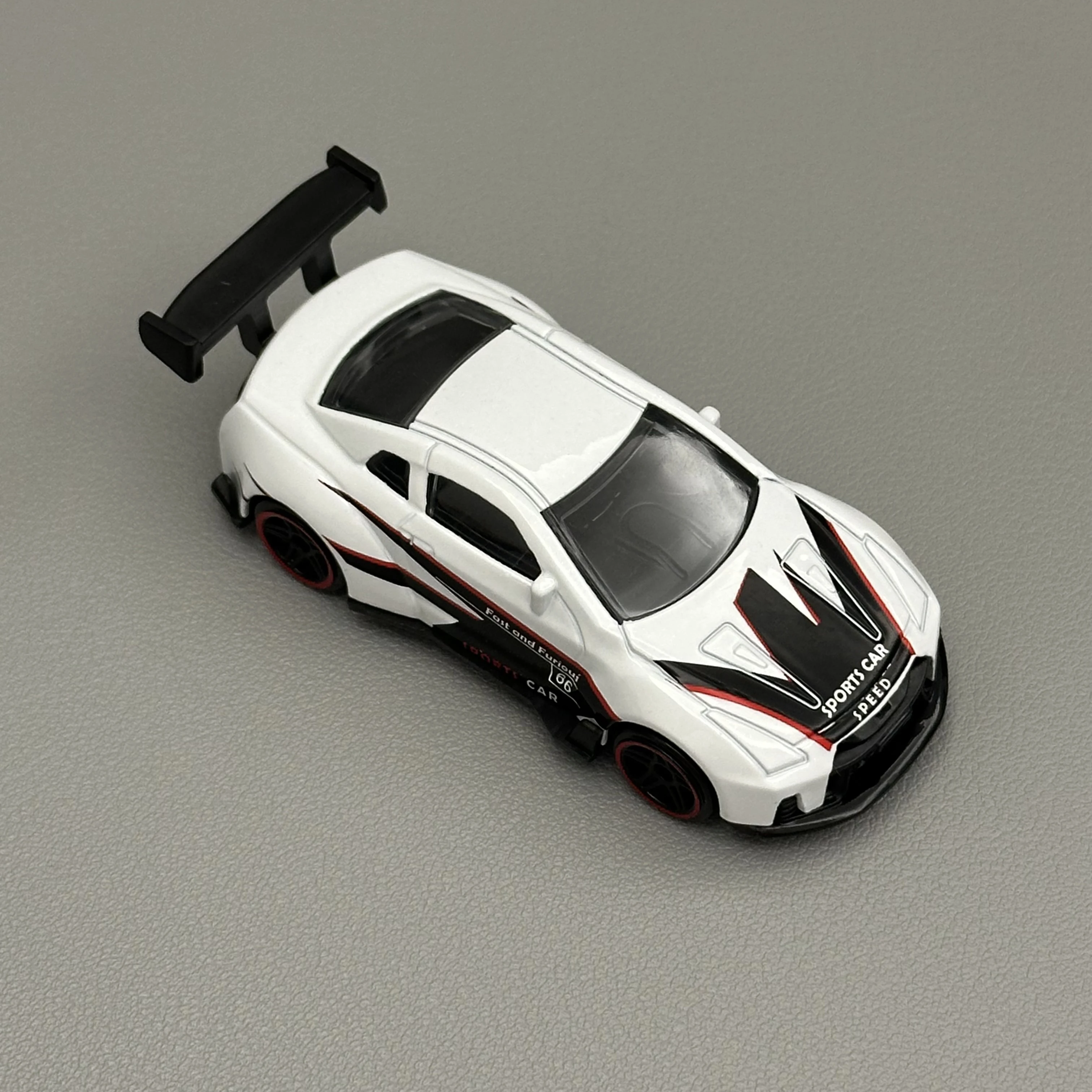 1/64 Diecast Car Model Metal Alloy Vehicle Miniature Toy Classic Collectible Car For Children Gift And Adult Collector Display